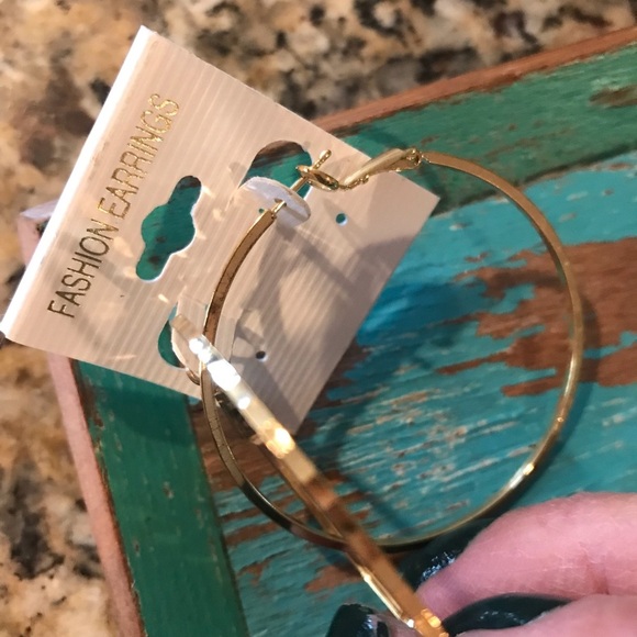 ▪️Lightly Hammered Hoops - Picture 3 of 3